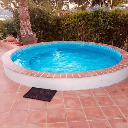 Alojamento de Acomodação e Pequeno-almoço Casa Mina Available